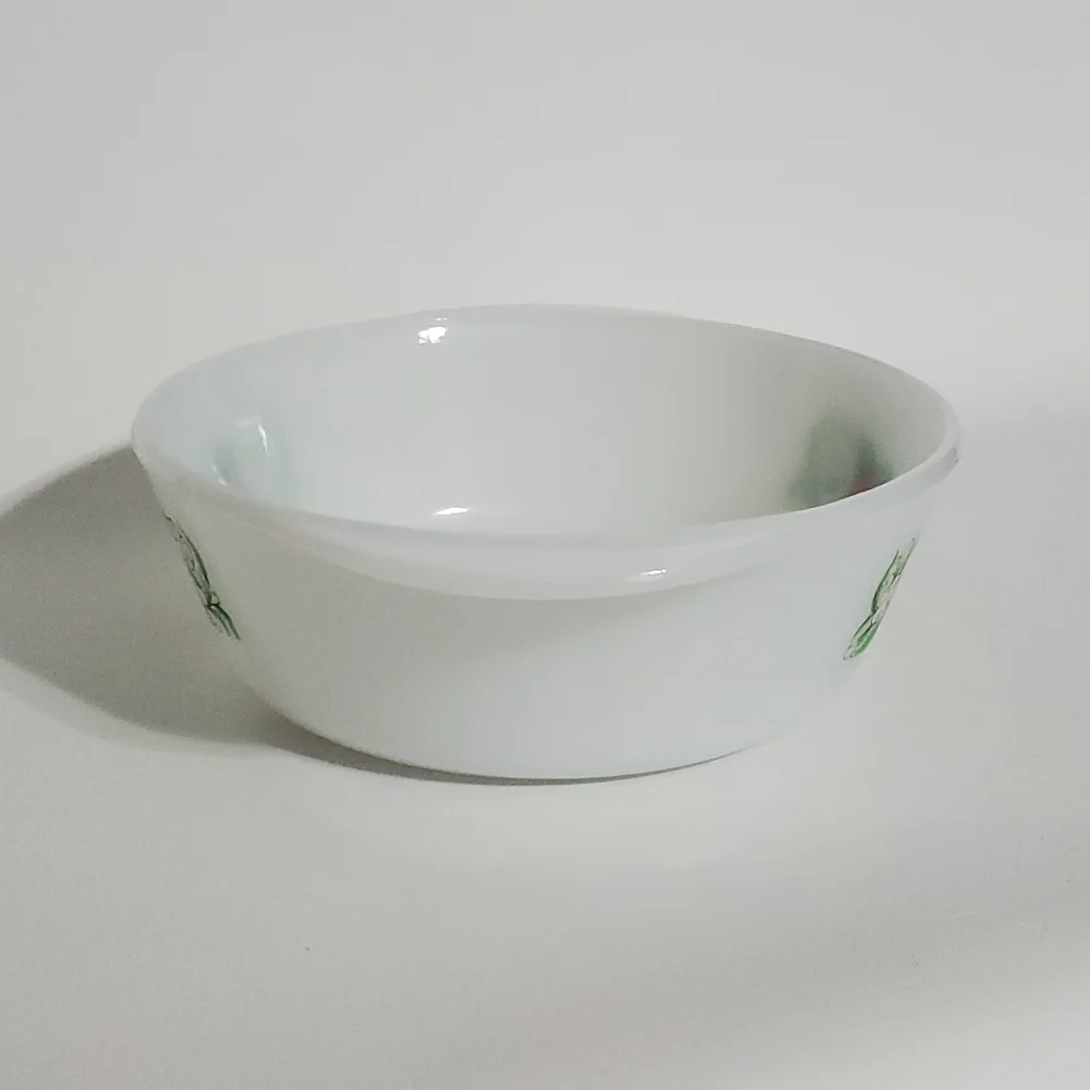 Glasbake Strawberry Casserole Milk Glass 2 quart Baking Dish - Picture 4 of 8